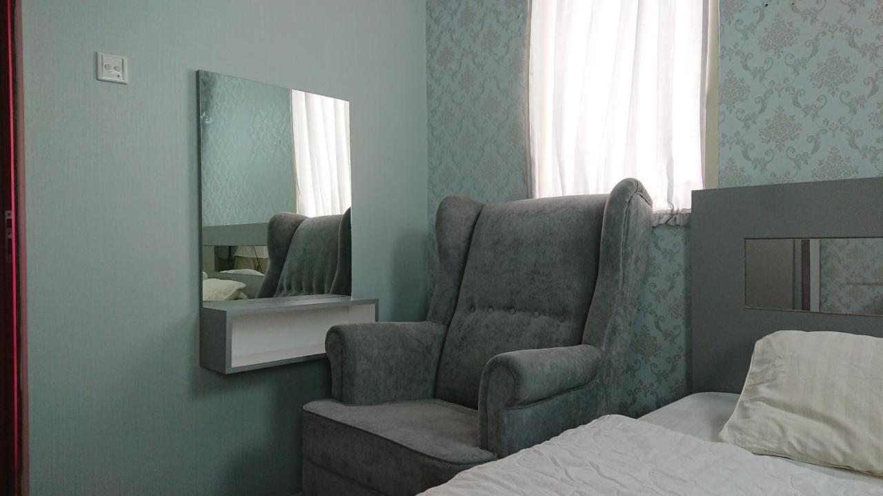 Green Lake View Just Sleep & Cozy Hotel Pondokcabe Hilir Exterior foto